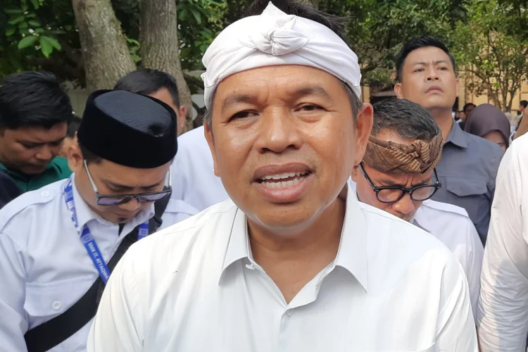 Tak Sekadar Bongkar PKL, Dedi Mulyadi Siapkan 3.040 Lapangan Kerja Baru