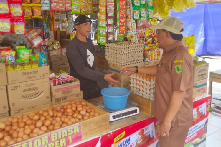 Efek Libur Program MBG, Harga Ayam Hingga Telur Turun di Pasar Ciwidey