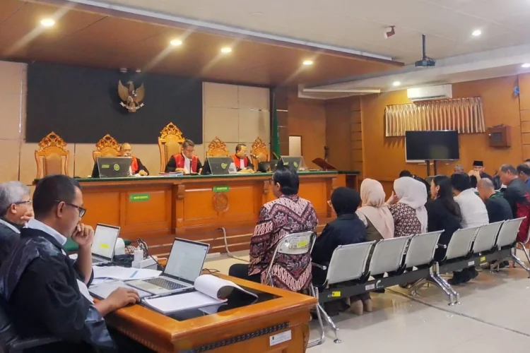 Kuasa Hukum Ade Kuswara Minta Saksi OTT KPK Dihadirkan, Perhiasan Diklaim Hasil Usaha