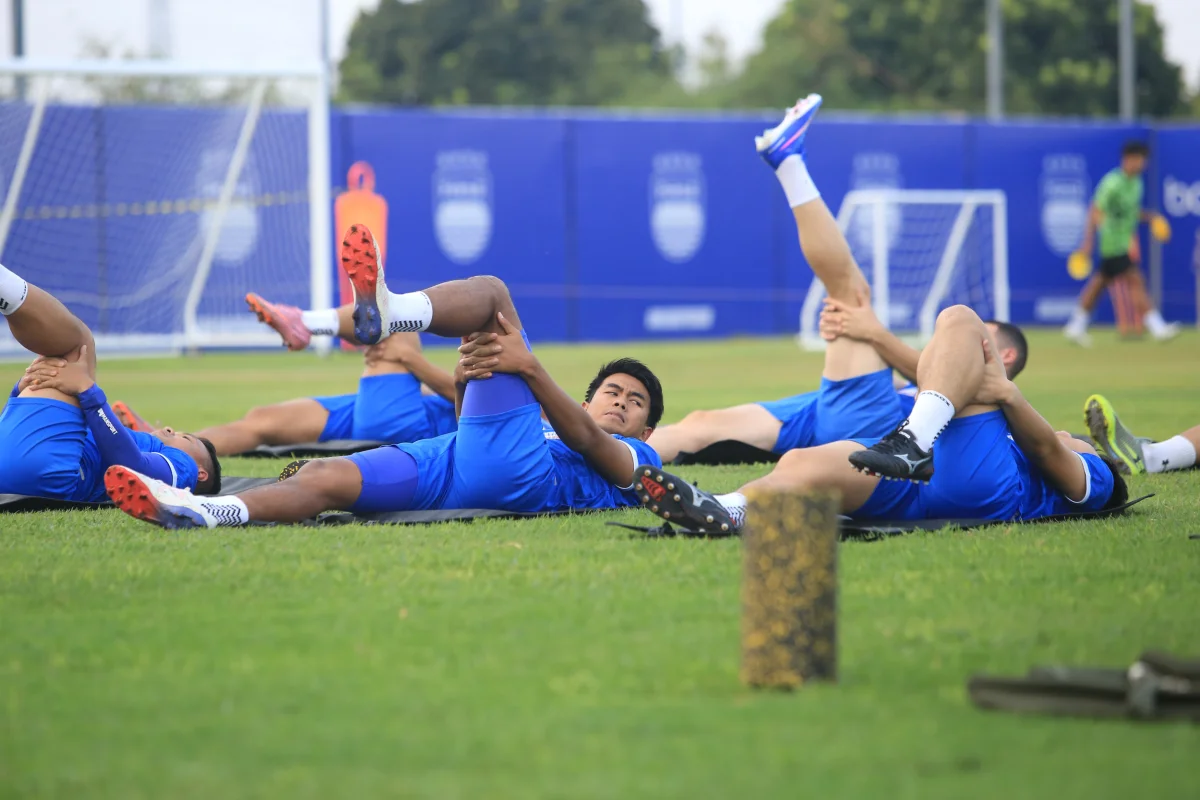 Foto: Persib Kembali Jalani Latihan Menghadapi Musim Kompetisi 2026/2027
