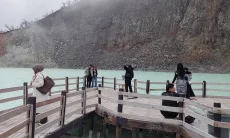 Libur Sekolah, 5.400 Wisatawan Serbu WIsata Kawah Putih Ciwidey dalam Sehari