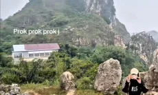 Viral Bangunan Kopdes Merah Putih Berdiri di Tengah Stone Garden KBB