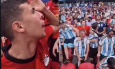 Viral! Suporter Mesir Disiram Bir oleh Fans Argentina di Piala Dunia 2026