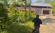 Viral! Bangunan Kopdes Merah Putih Berdiri di Tengah Hutan Cianjur