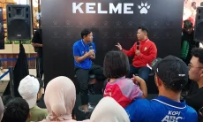 Adam Alis Mendadak Jadi Pusat Perhatian di PVJ Bandung