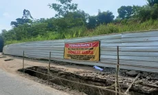 Khawatir Longsor, Warga Padalarang Pasang Spanduk Penolakan Galian Perumahan