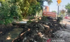 Memulihkan Aliran Sungai, Pemkab Bogor Normalisasi Kali Angke