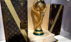 Louis Vuitton Buat Koper Khusus untuk Trofi Piala Dunia yang akan Diangkut ke AS