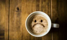 Sikap Kami: Ironi Secangkir Kopi
