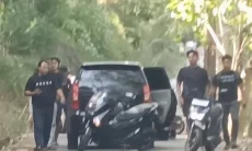 Diwarnai Tembakan, Viral Video Detik-detik Penangkapan Sindikat Begal di Bandung