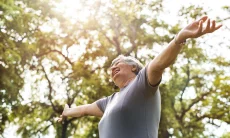 Vitamin D Diyakini Bantu Jaga Kesehatan Otak dan Turunkan Risiko Demensia Lansia