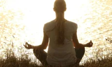 Bukan Cuma Bikin Tenang, Ini Hubungan yang Mengejutkan Antara Pose Yoga dan Kesehatan