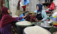 Harga Beras di Pasar Guntur Garut Stabil Rp15 Ribu per Kg, Stok Aman Saat Kemarau
