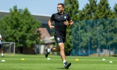 Pelatih Fisik Persib, Karlo Reinholz Rasakan Efek Cinta Bobotoh Kepada Maung Bandung