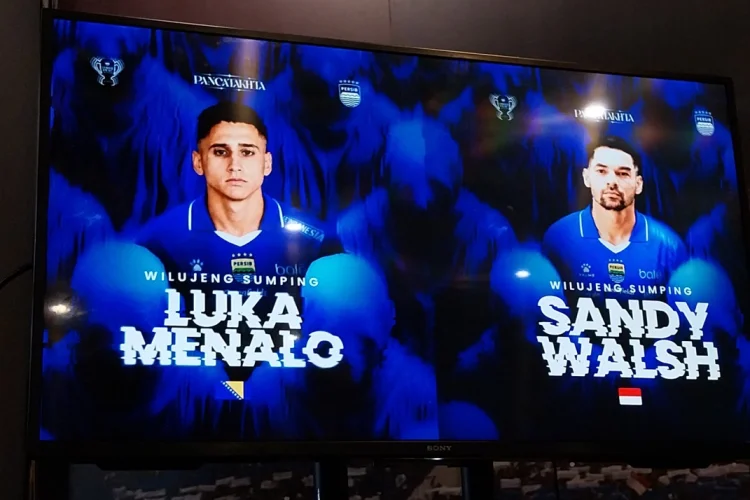 Persib Resmi Perkenalkan Luka Menalo dan Sandy Walsh sebagai Pemain Anyar