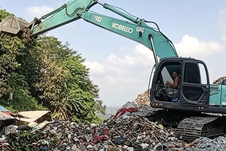 Pemkab Cirebon Ubah Strategi, Pengelolaan Sampah Difokuskan Tuntas di Tingkat Desa