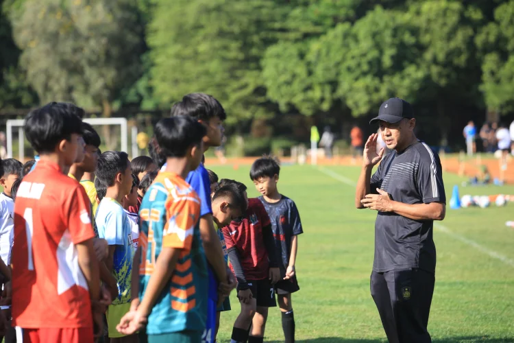 RD Berikan Motivasi Para Pemain Neo Gen Football Academy