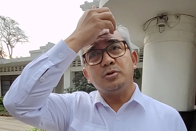 Farhan Tegaskan Hubungan dengan Erwin Tetap Cair, Isu Keretakan Disebut Sudah Selesai
