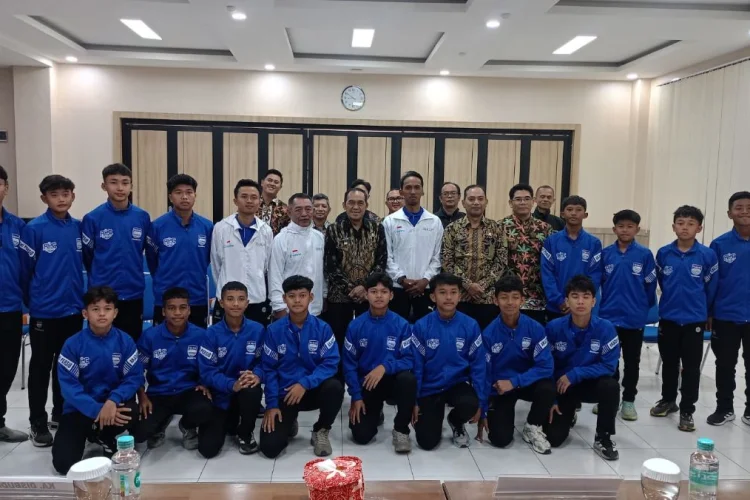 Misi Pertahankan Juara, Akademi Persib Cimahi U-13 Berangkat ke Swedia