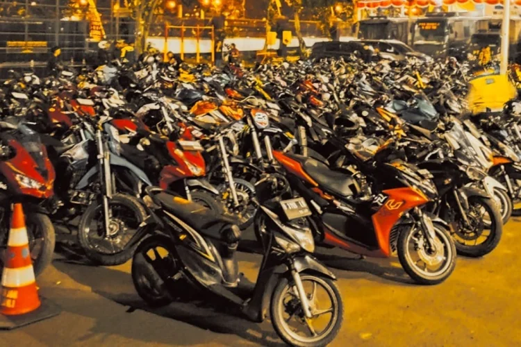 Hanya Satu Malam, Ratusan Motor dengan Knalpot Brong Dirazia Polisi