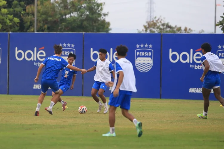 Skuat Persib Mulai Lengkap
