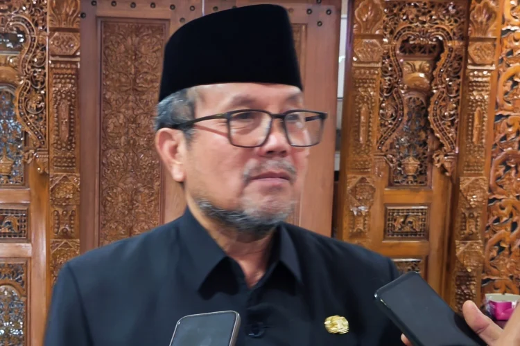 Bupati Cirebon Imron Tegaskan Tim Kerja Disdik Tak Butuh Anggaran APBD