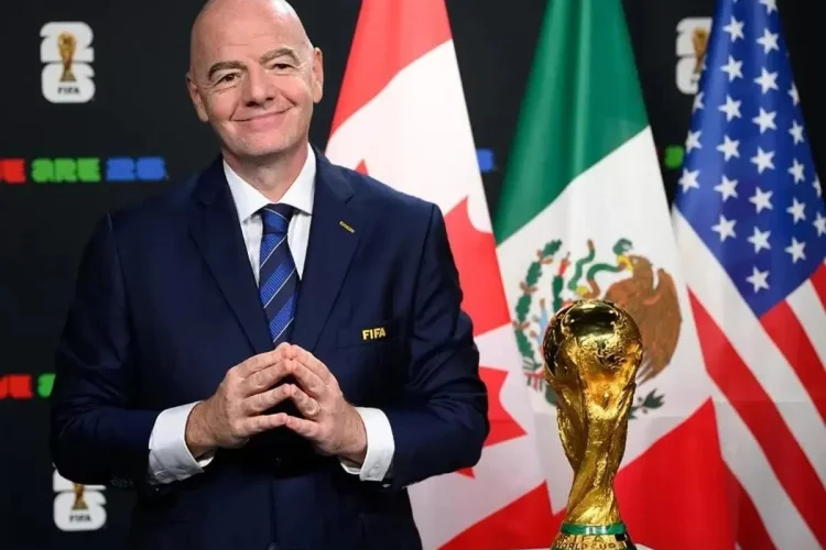 Ide Gila, Infantino Dorong 64 Tim di Piala Dunia 2023