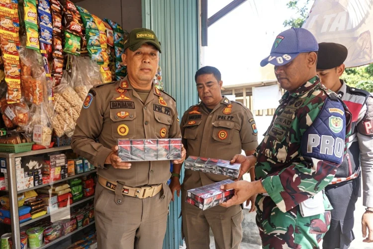 Satpol PP Cirebon Amankan 149.600 Batang Rokok Ilegal