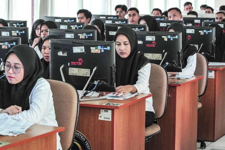 Farhan Pastikan Kontrak 7.326 PPPK Paruh Waktu Bandung Diperpanjang