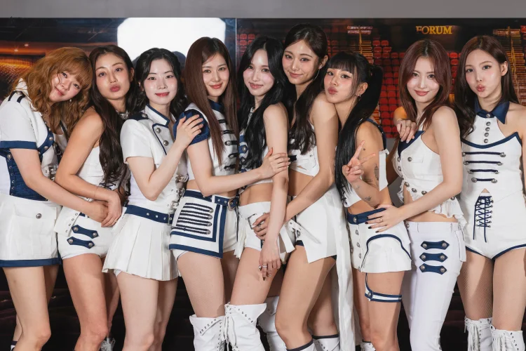 5 Member TWICE Dikabarkan Keluar dari Agensi JYP, Bagaimana Nasib Masa Depan Grup?