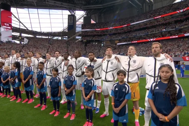 Fans Argentina Interupsi Lagu Kebangsaan Inggris di Semifinal Piala Dunia 2026