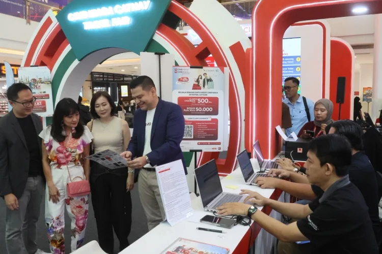 Di Bandung, CIMB Niaga dan Cathay Tawarkan Solusi Perjalanan Internasional