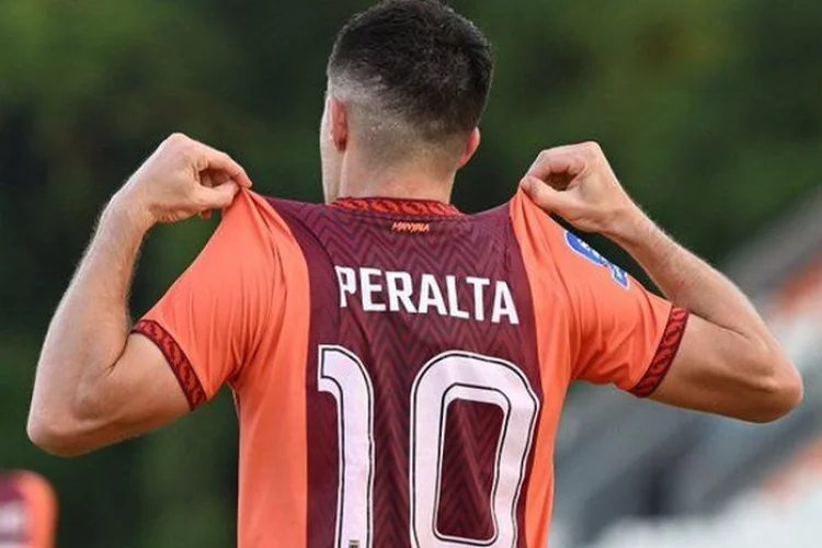 Berguinho Girang Mariano Peralta Gabung Persib