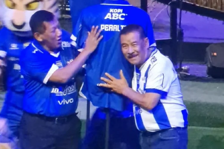 Umuh Muchtar Bocorkan Persib Masih Bakal Datangkan Pemain Baru
