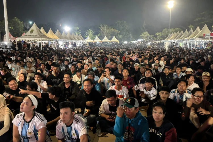 Nobar Piala Dunia 2026 di Karawang Dongkrak Omzet UMKM Tembus Rp1,19 Miliar
