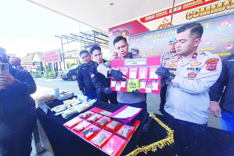 Sabu Terungkap Sindikat Tersingkap