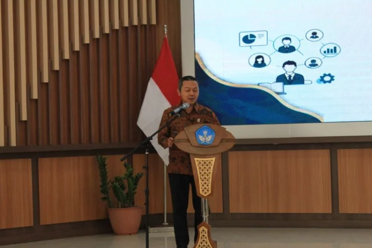 Wamendikdasmen Ingatkan Sekolah di Jabar: BOSP Kinerja Bukan Bonus Belanja Bebas