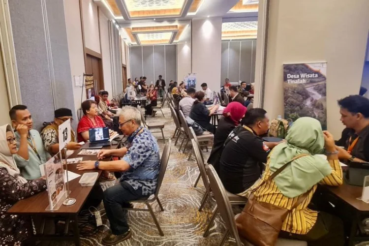 Dorong Gerakan #DiIndonesiaAja, Kemenpar Luncurkan  Paket Wisata 'Open Trip'