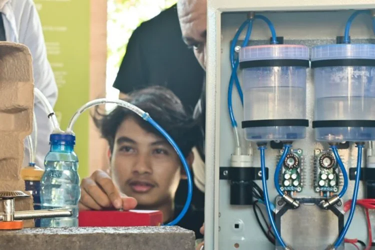 PLN EPI Kembangkan Hidrogen Hijau untuk Penerbangan