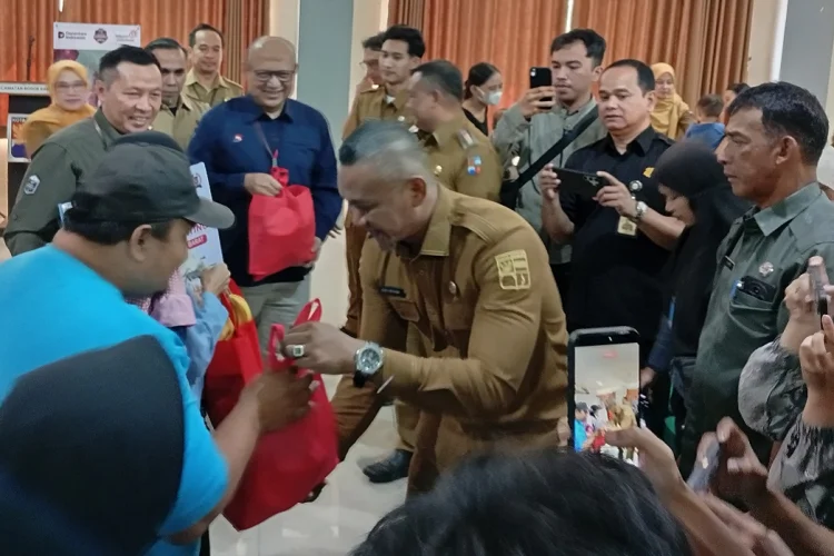 46 Anak Stunting di Dua Kecamatan Kota Bogor Dapat Bantuan Lewat CSR Telkom