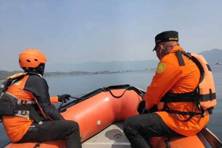 Berburu Jejak Pelaku