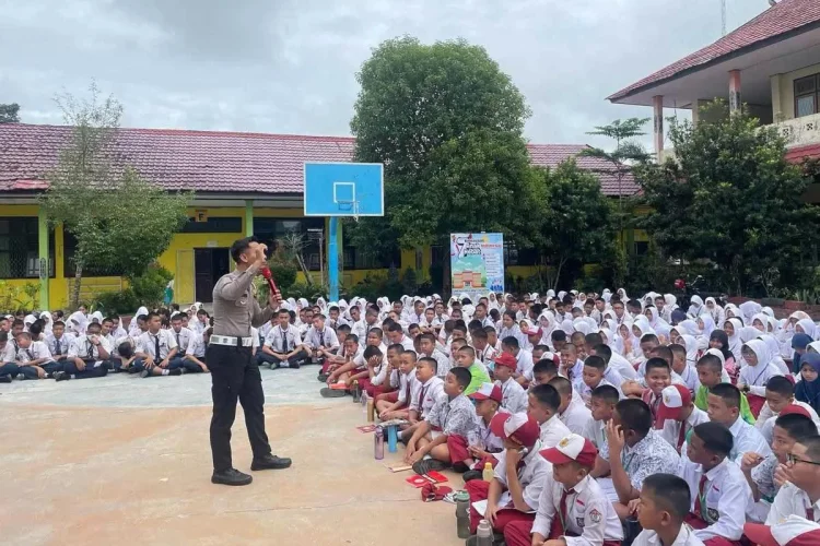 Polrestabes Bandung Gencarkan Edukasi Knalpot Brong ke Sekolah dan Komunitas Motor