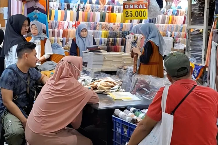 Pasar Baru Bandung Berbenah Sambut Reaktivasi Bandara Husein dan Wisatawan