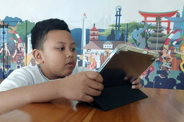 Literasi Digital Sejak Dini