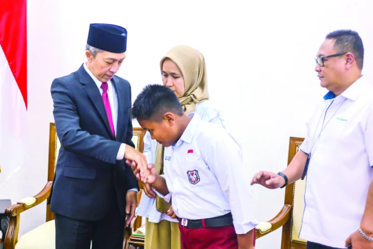Keluarga Staf PUPR Terima Santunan Kecelakaan