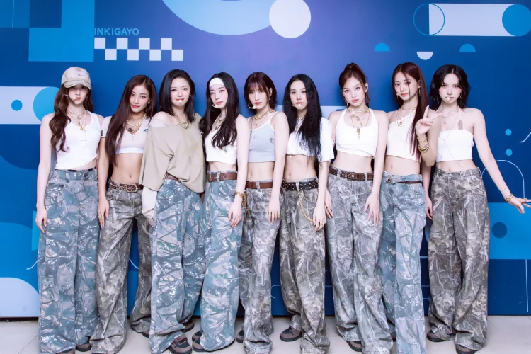 Isyaratkan Masa Depan TWICE, JYP Buka Lowongan Baru yang Berkaitan dengan Grup