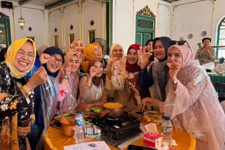 Rawat Tradisi, Kembangkan Potensi