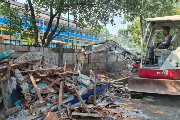 Pedagang Akui Huni Bangunan Liar di Jalan Dr Rajiman Bandung Sejak Era Aa Tarmana