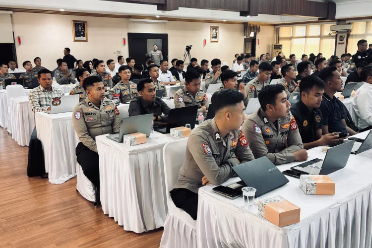 Melek AI Lawan Hoakz