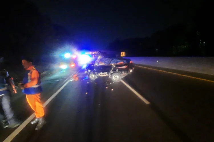Kecelakaan Maut Tol Cipularang KM 85, Pikap Tabrak Kendaraan Depan, 2 Tewas
